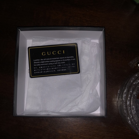 gucci belt - Picture 3 of 3